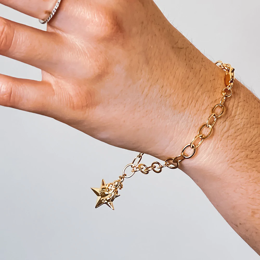 Gold bracelet hot sale with stars